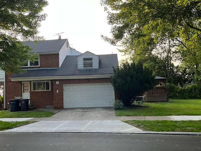 23407 Beachwood Blvd — Photo 13