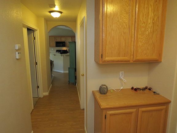 4th image of 1951 Deerfield Dr