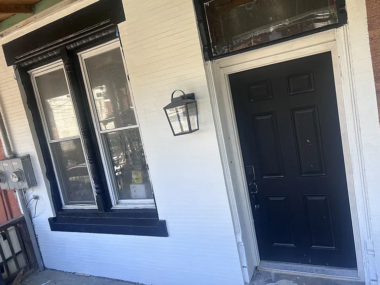 1223 W Hilton St #1 — Photo 1