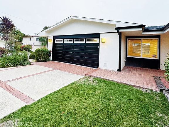 2nd image of 6917 Hedgewood Dr