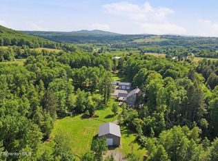 144 Crosstown Hwy, Union Dale, PA 18470