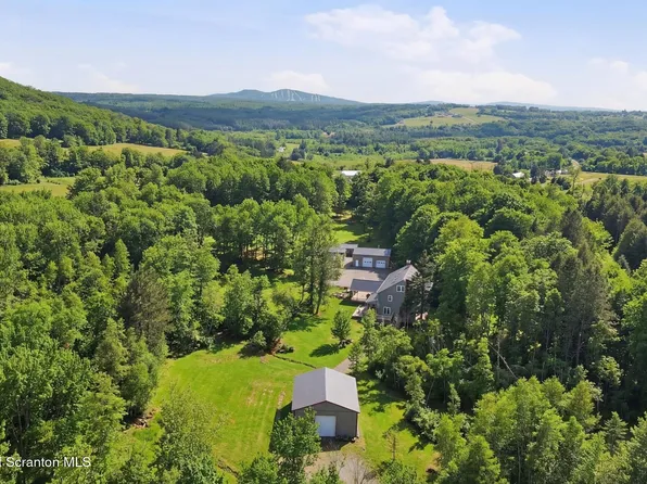 144 Crosstown Hwy, Union Dale, PA 18470