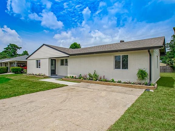 2nd image of 4004 Academy Dr