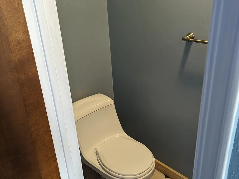 27 Starr Ave — Photo 17