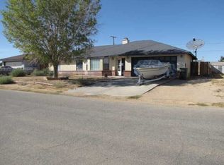 8413 Redwood Blvd, California City, CA 93505