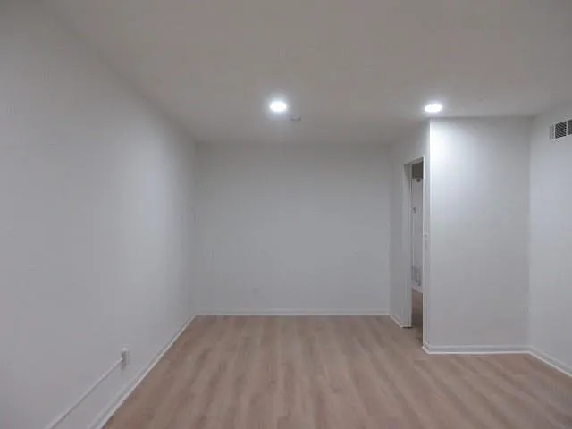 5450 Brookview Dr — Photo 23
