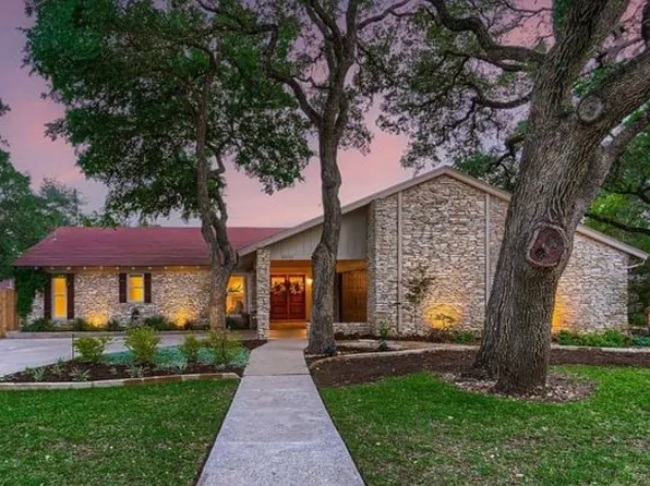 9003 Roxborough St, Austin, TX 78729