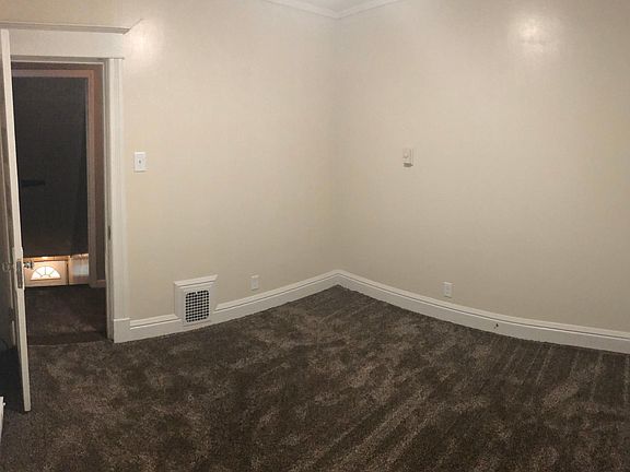 5th image of 411 W Lexington Ave #Upstairs