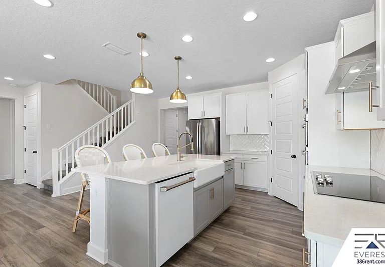 66 Los Lagos Blvd — Photo 7