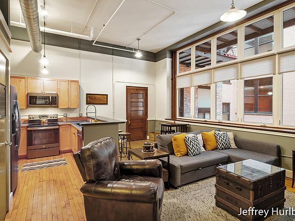 4th image of 600 Broadway Ave NW #240