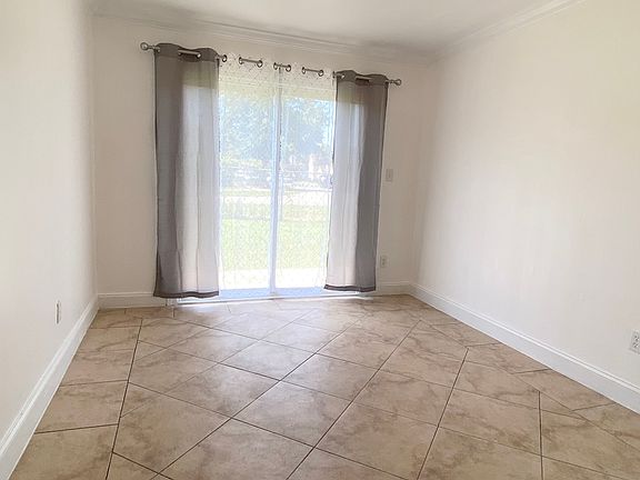 5th image of 2000 Greens Blvd APT 39A