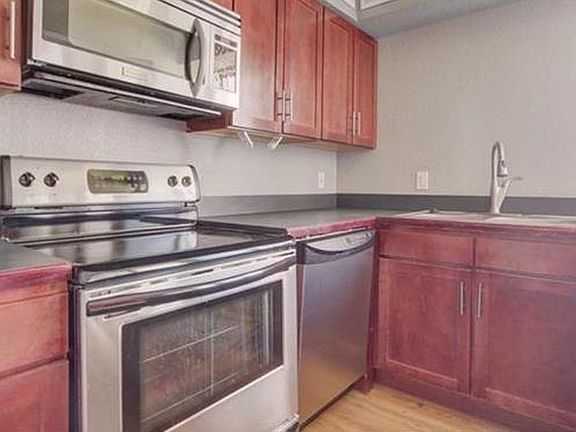 5th image of 4058 Warwick Blvd APT 6