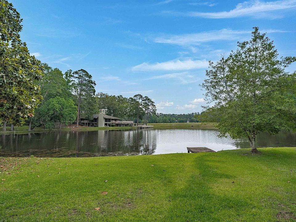 1st image of 77 Ridge Lake Dr