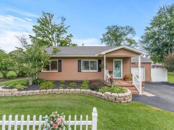 3788 N Hermitage Rd, Transfer, PA 16154