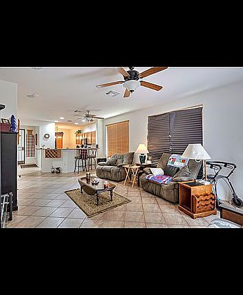 5th image of 921 N Delacroix Dr