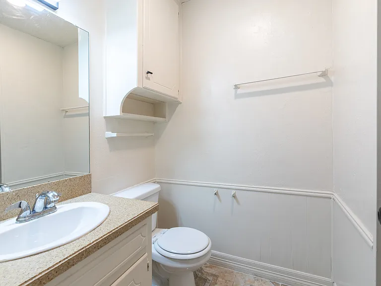 756 E Pecan St #756 — Photo 13