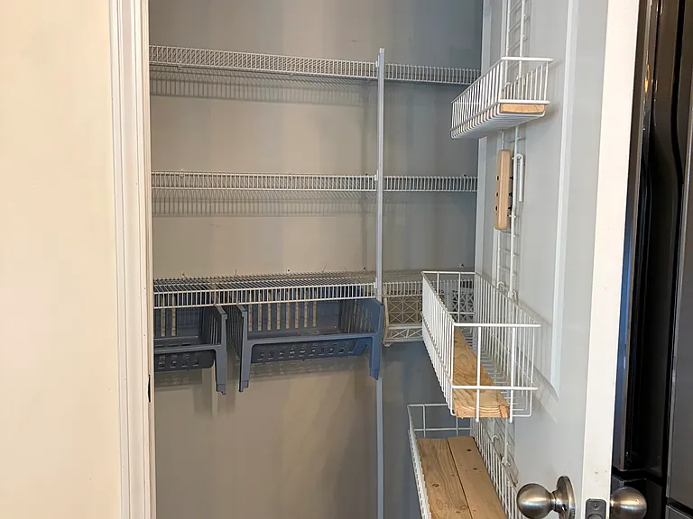 Kitchen pantry closet