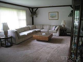 3rd image of 15 Orchard Ln