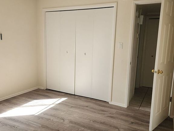 2nd image of 2843 E 17th St #4