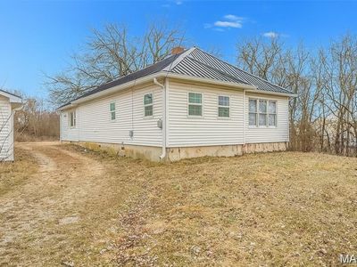 1311 Beck Ln, Lebanon, MO, 65536