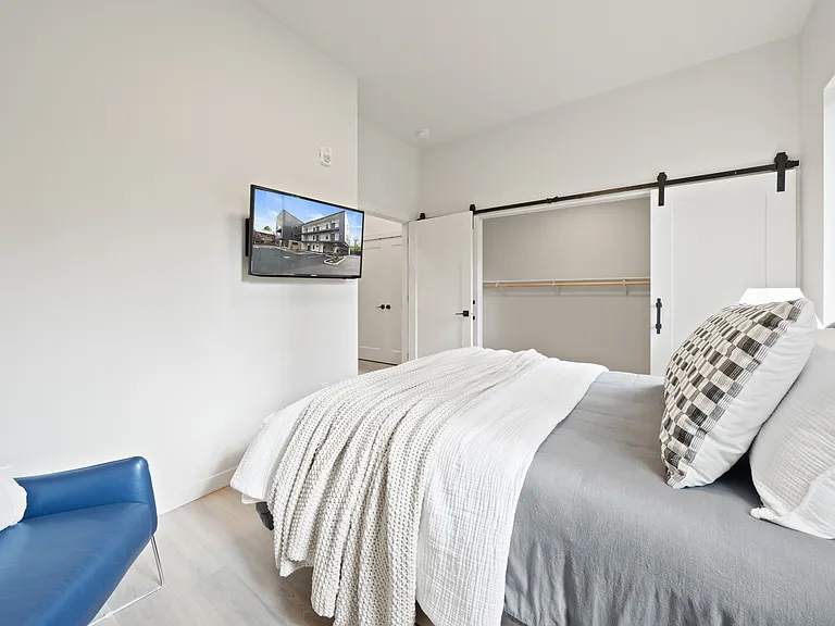 7044 SW Gonzaga St #102 — Photo 7