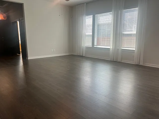 160 Biscayne Dr — Photo 6