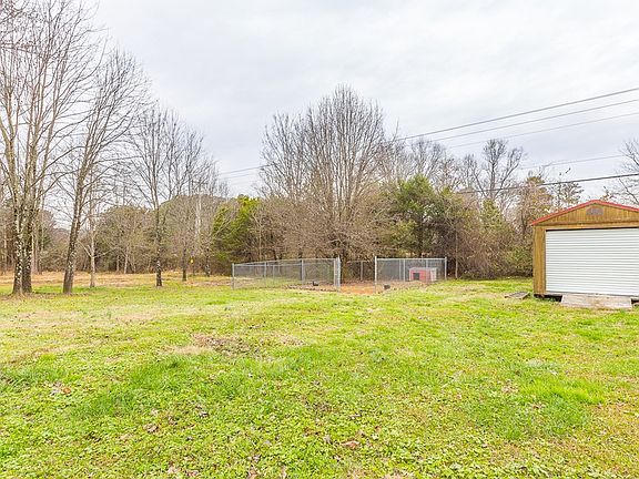2nd image of 204 Bailie Ln