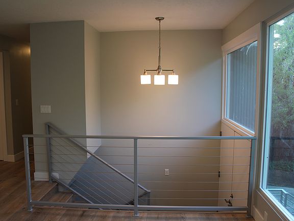 2nd image of 2528 E Cinnabar Ln