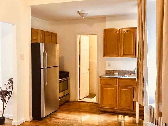 2nd image of 233 E 80th St #4AF