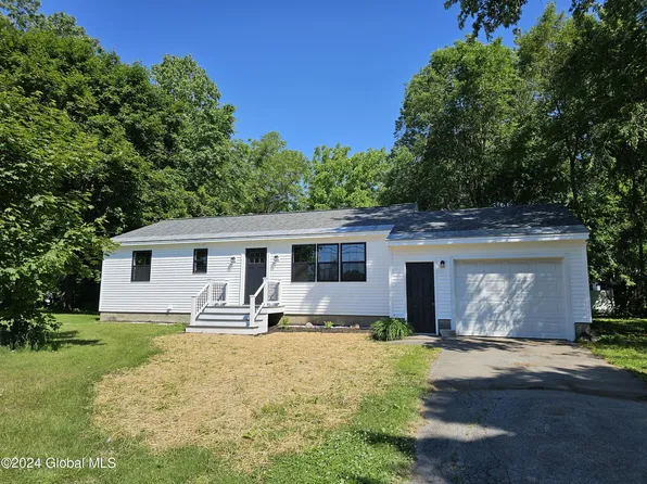 1 Birch Lane, Hudson Falls, NY 12839