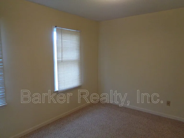 8031 Perry Creek Rd — Photo 13