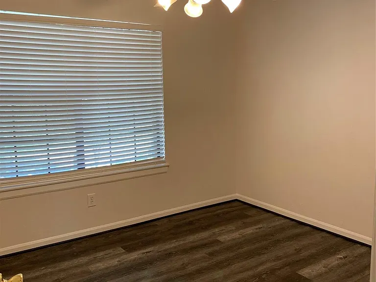 3422 Creek Manor Dr — Photo 10