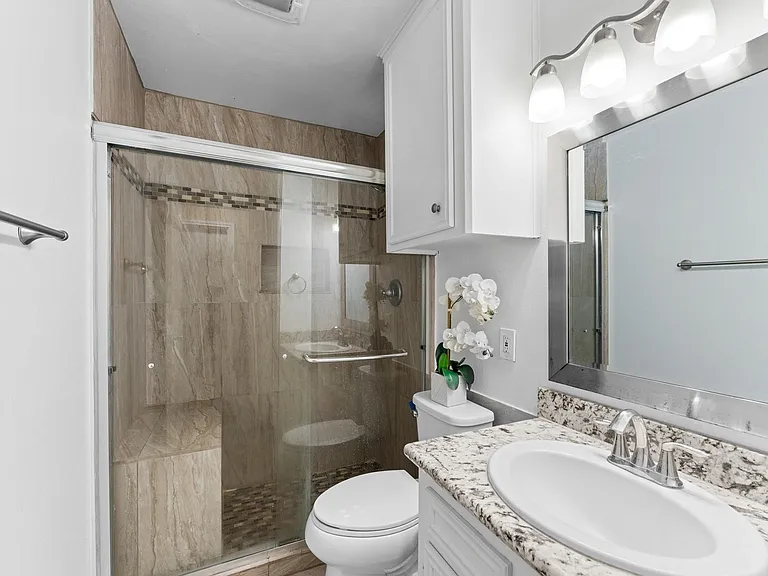 5314 Nottingham Dr — Photo 11