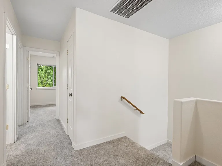 Roberts Court Townhomes — Photo 76