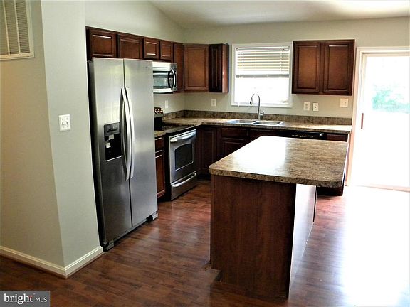 2nd image of 1194 Cordova Dr