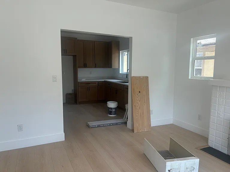 1805 S Berendo St #A — Photo 3