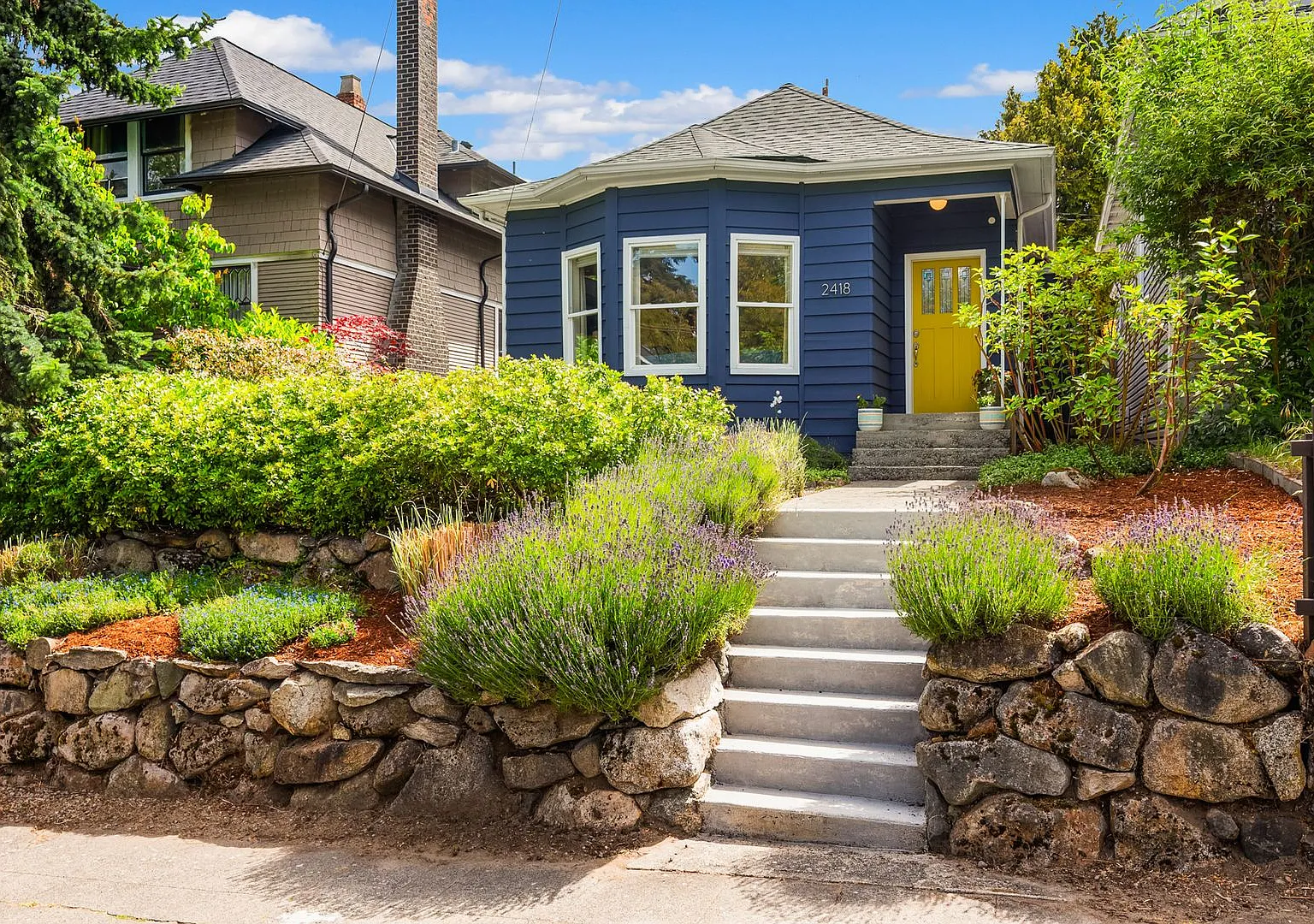 Stylish Queen Anne Bungalow with Vibrant Curb Appeal — Photo 1