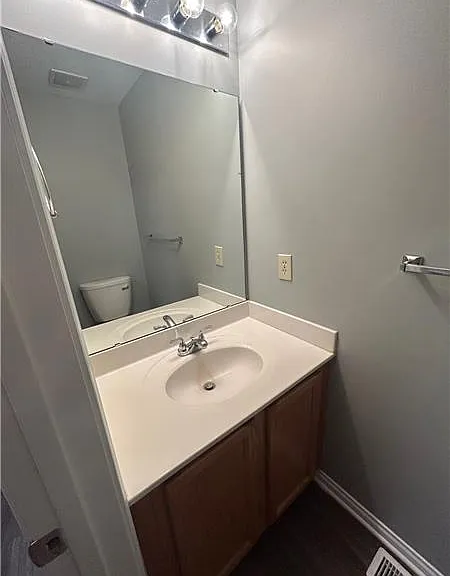 580 Rosebud Cir — Photo 4