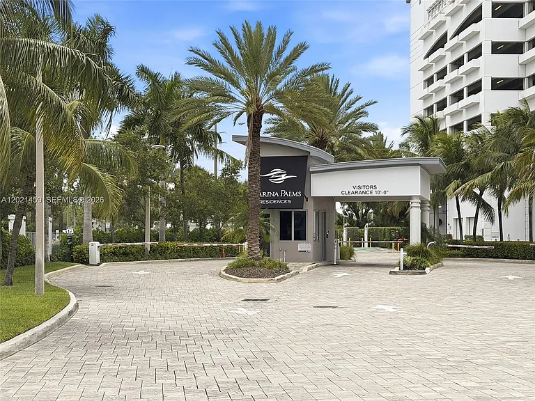 17301 Biscayne Blvd #1008 — Photo 29