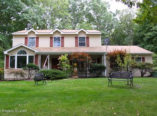 104 Sandwedge Dr, Mountain Top, PA 18707