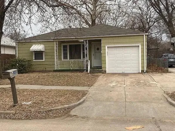 2423 N Woodland Ave, Wichita, KS 67204