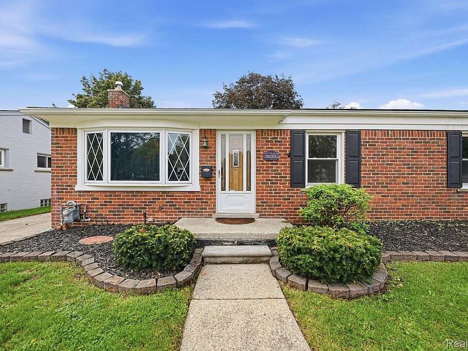 9293 Virginia St, photo 3