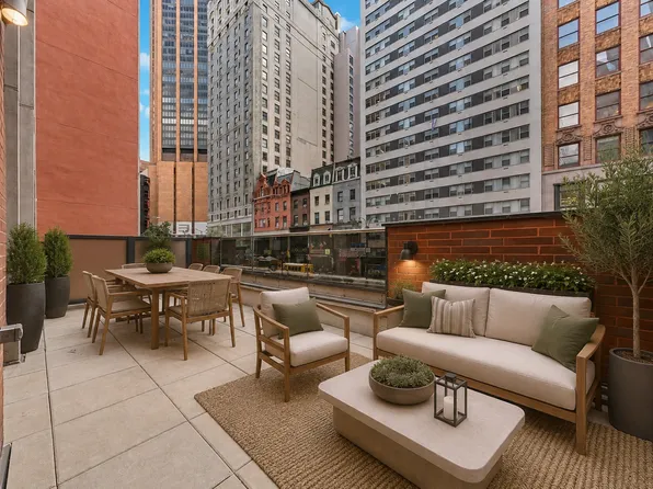 49 East 34th Street image 1 of 17