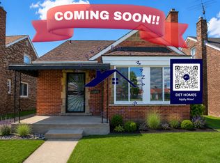 16885 Oakfield St, Detroit, MI 48235