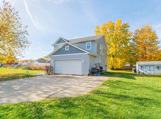 56339 Strasser Ln, South Bend, IN 46619