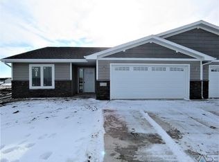 2502 N Lammers Ct, Tea, SD 57064