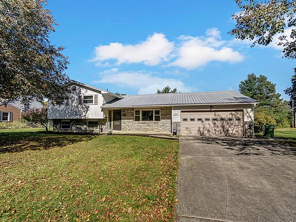2nd image of 500 Parkway Dr