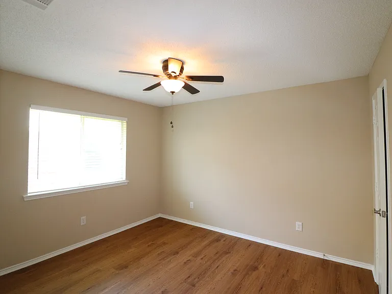 3711 Sycamore Ln — Photo 16
