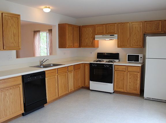 5th image of 2660 Canyon Dr