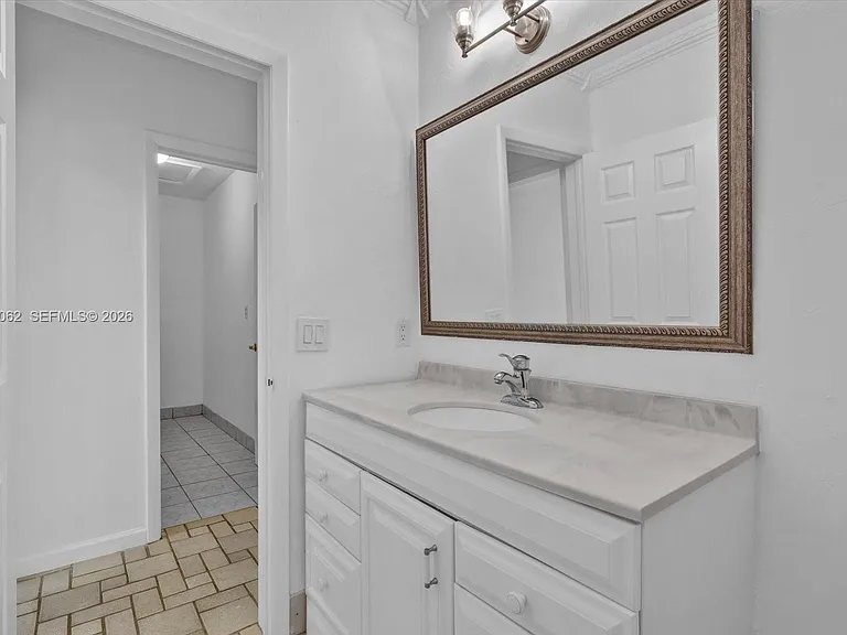 2850 Natoma St — Photo 17